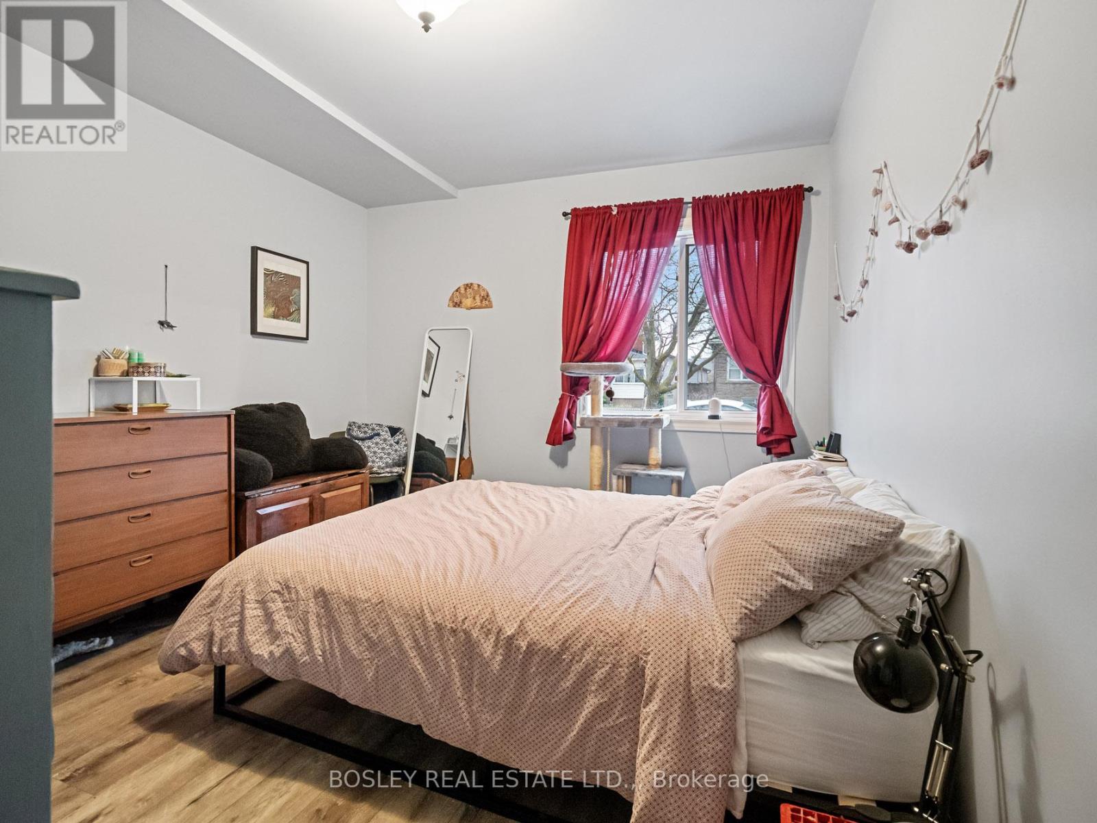 121 OAKDALE AVENUE - 6