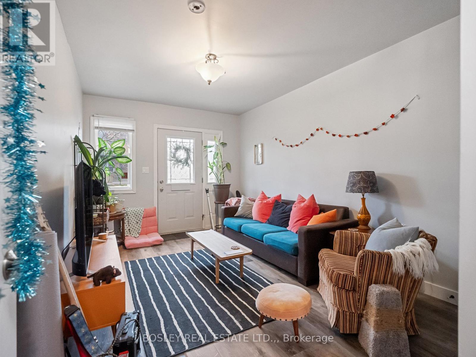 121 OAKDALE AVENUE - 9