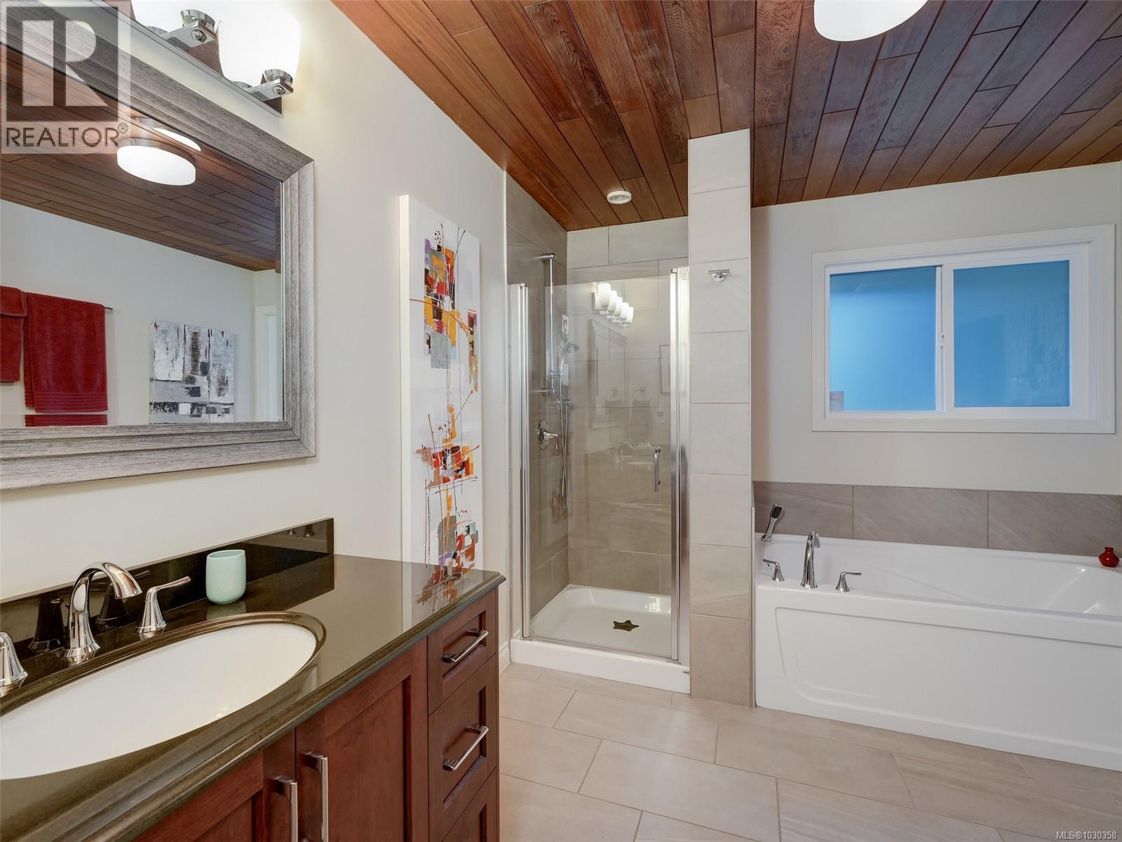  10720 Derrick Road, North Saanich