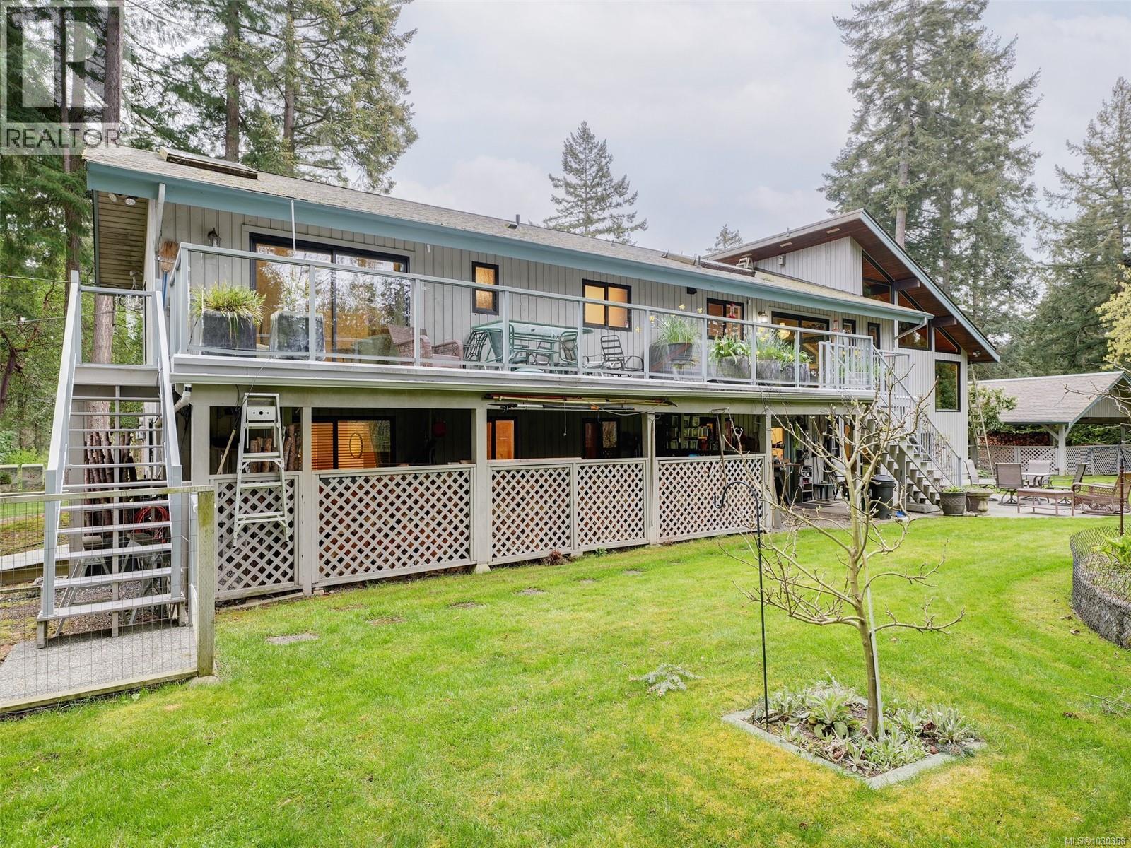  10720 Derrick Road, North Saanich