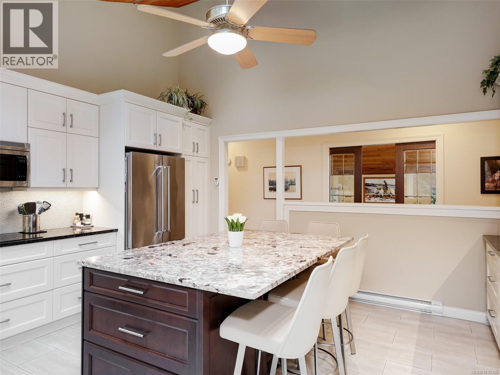  10720 Derrick Road, North Saanich