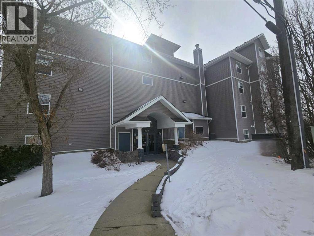 5217 39 Street, Red Deer