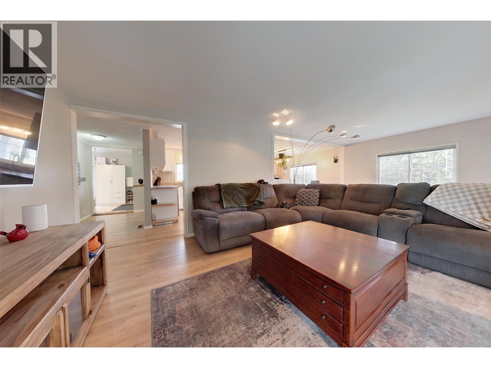 3433 ERICKSON ROAD - 10