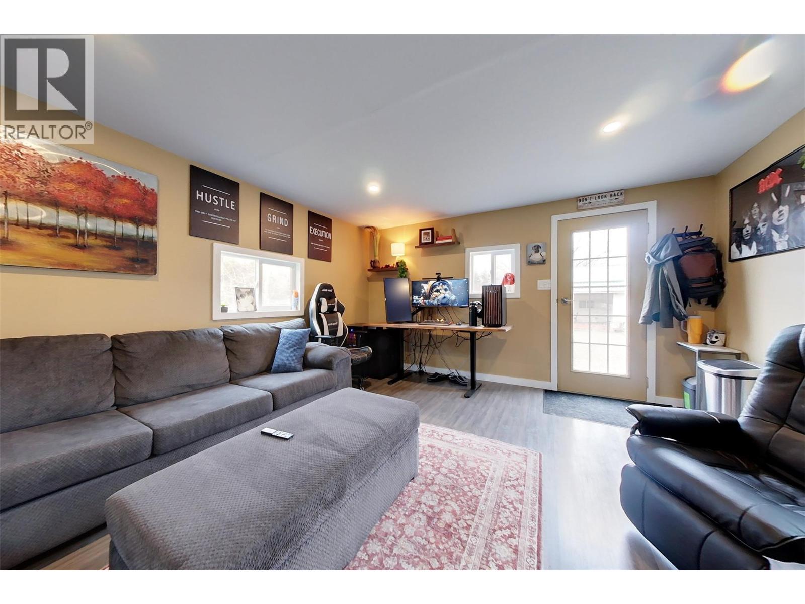 3433 ERICKSON ROAD - 22