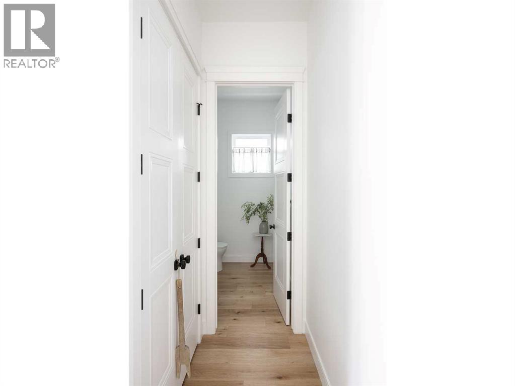 Single Family House for Sale in   Avenue SW Altadore Calgary 