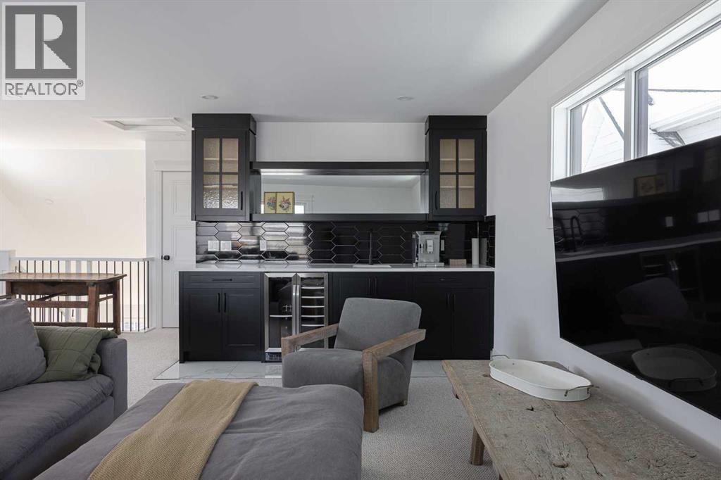 Single Family House for Sale in   Avenue SW Altadore Calgary 