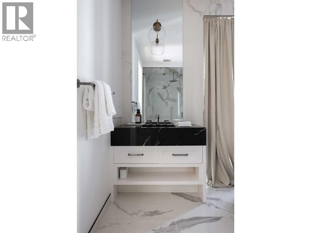 Single Family House for Sale in   Avenue SW Altadore Calgary 