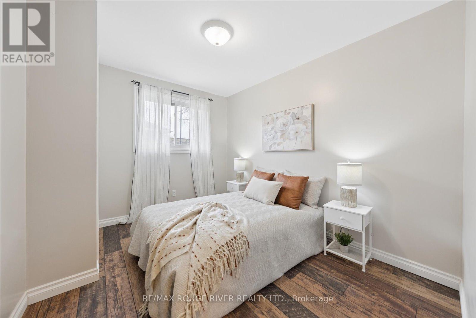 6 CRAWFORD DRIVE - 12