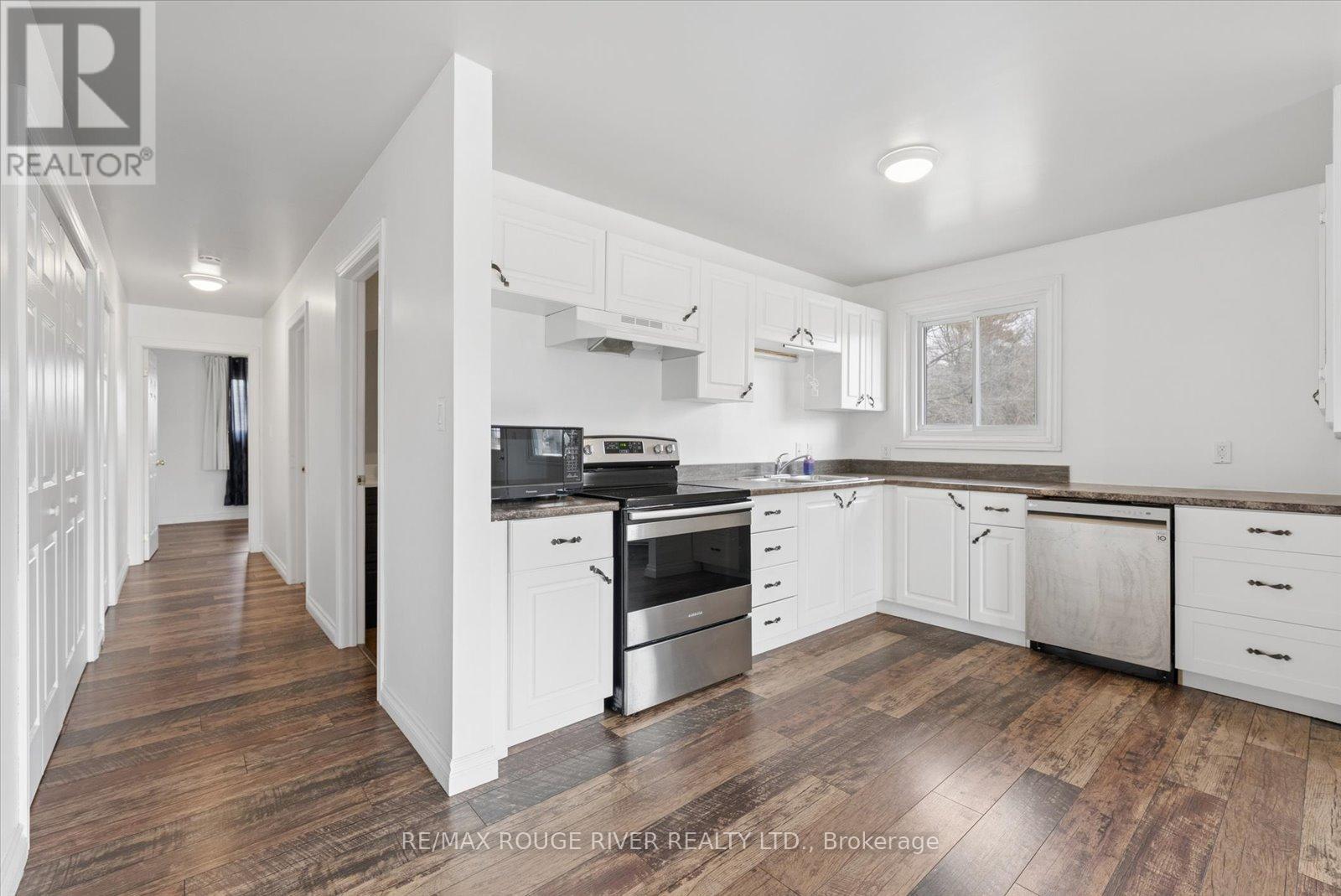 6 CRAWFORD DRIVE - 20