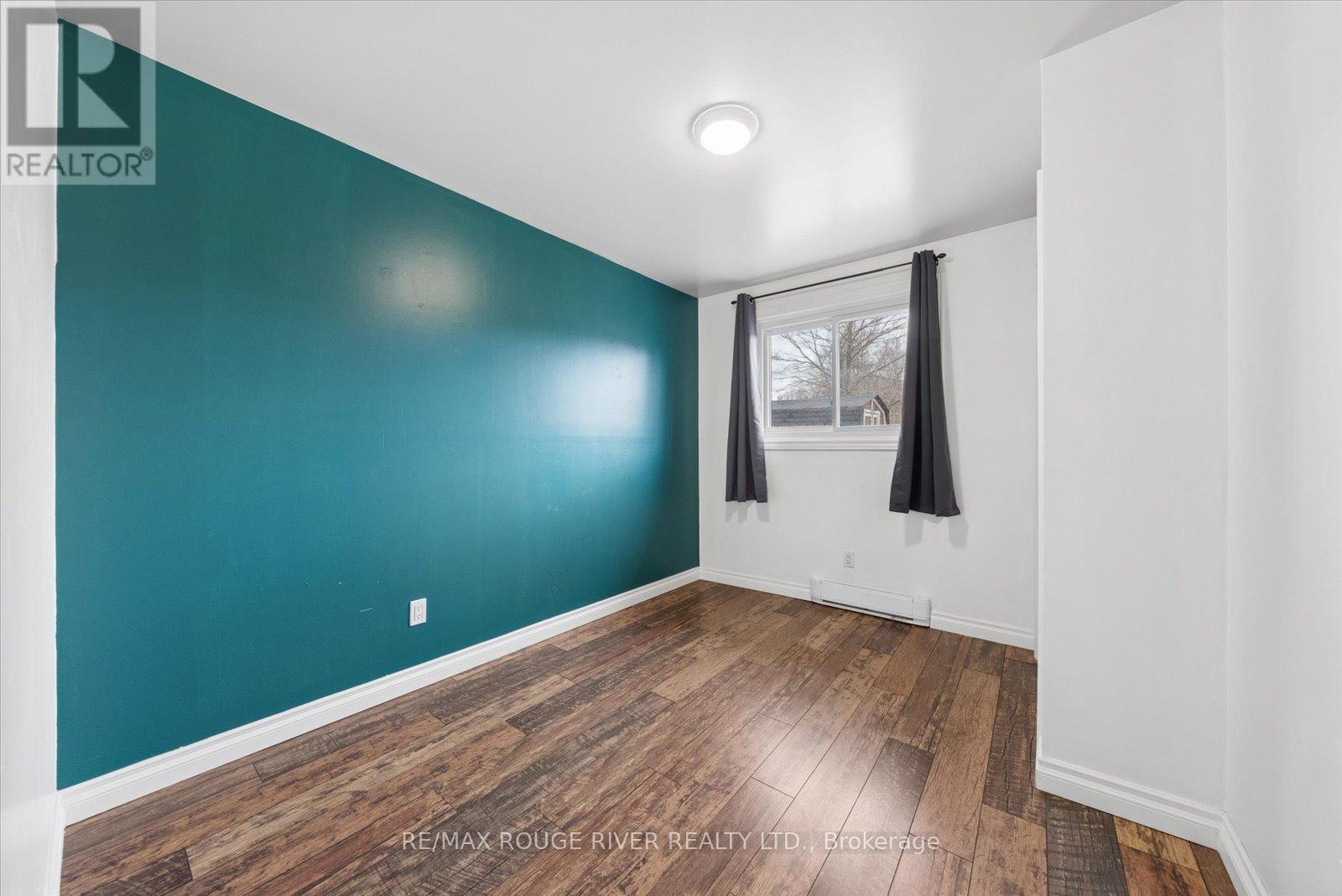 6 CRAWFORD DRIVE - 23