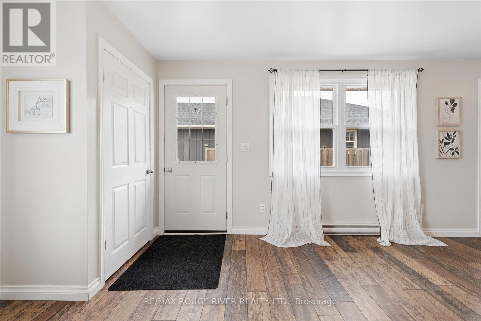 6 CRAWFORD DRIVE - 5