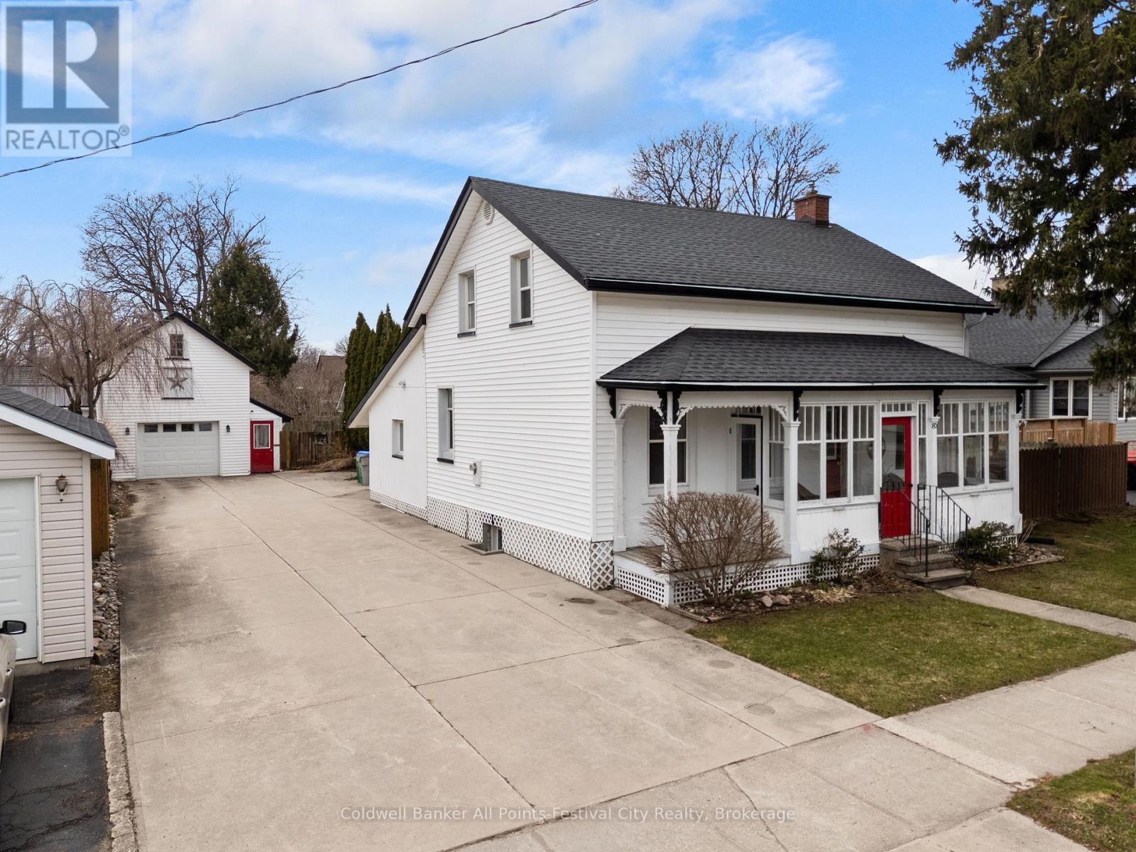 85 CAMBRIA ROAD N - 1