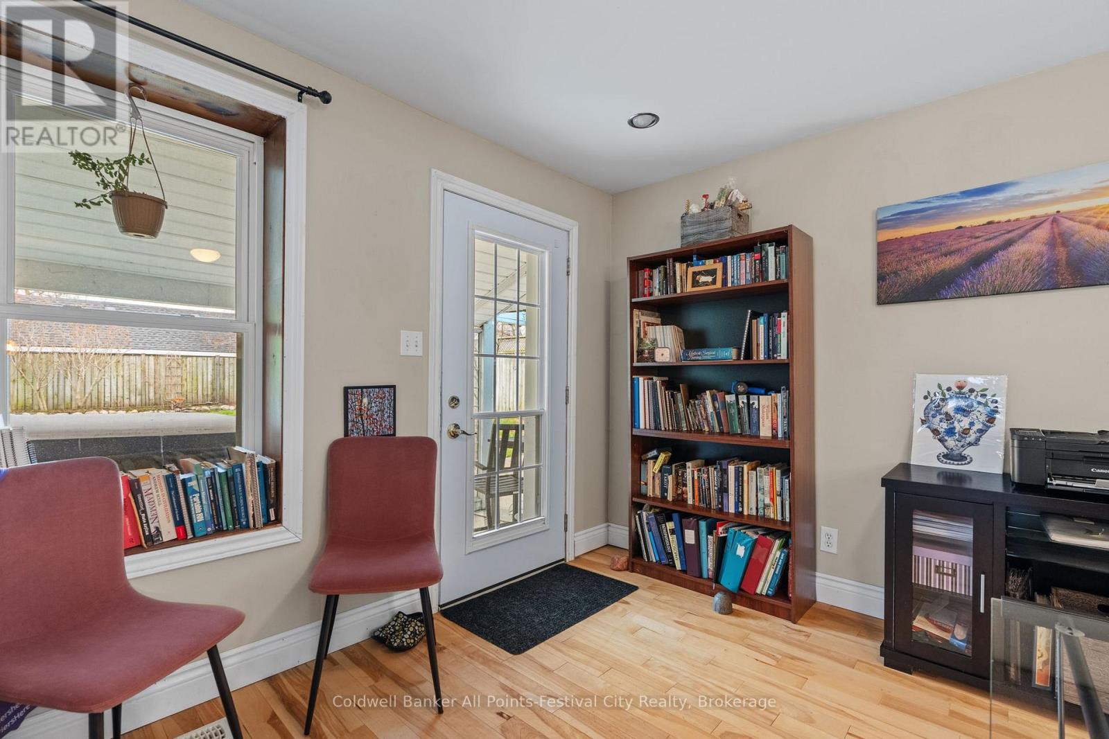 85 CAMBRIA ROAD N - 21