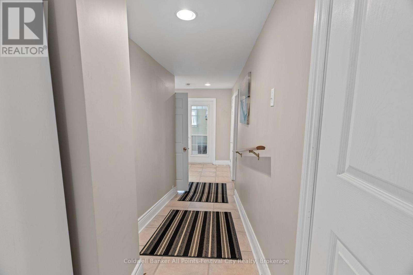 85 CAMBRIA ROAD N - 22