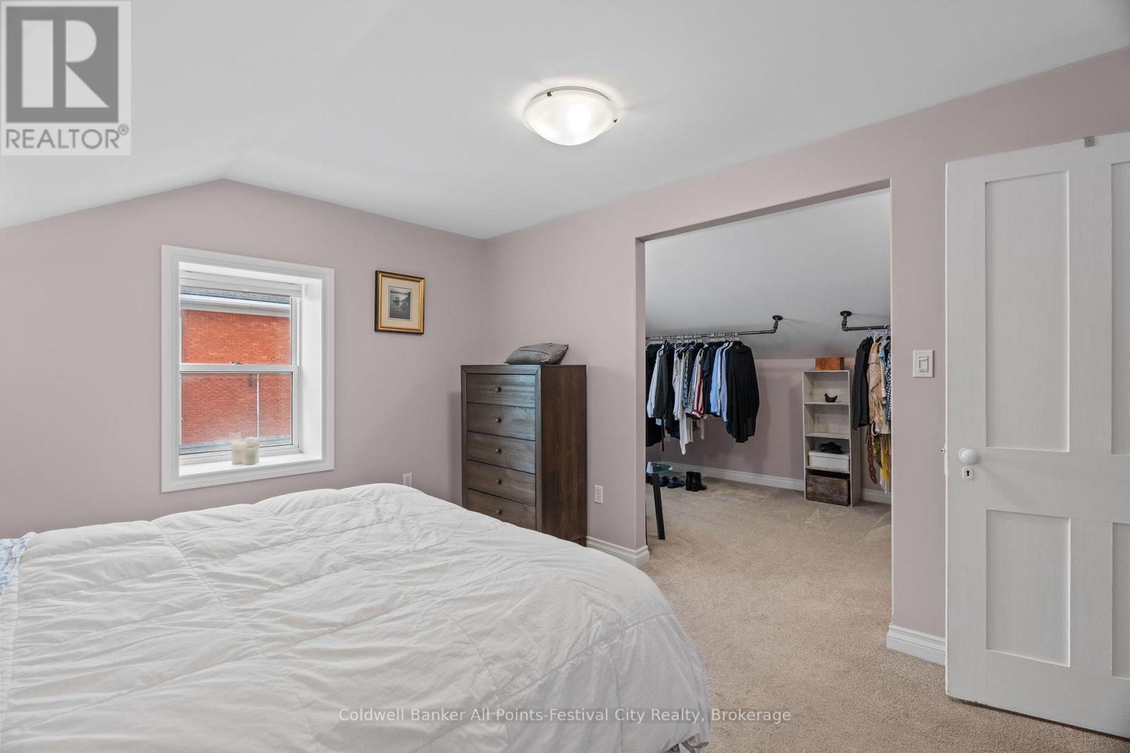 85 CAMBRIA ROAD N - 29
