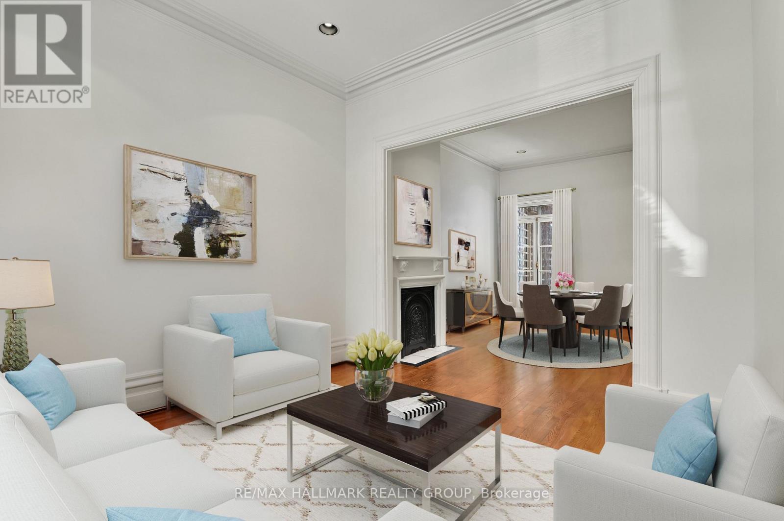 Main floor - Living Room (Staged)