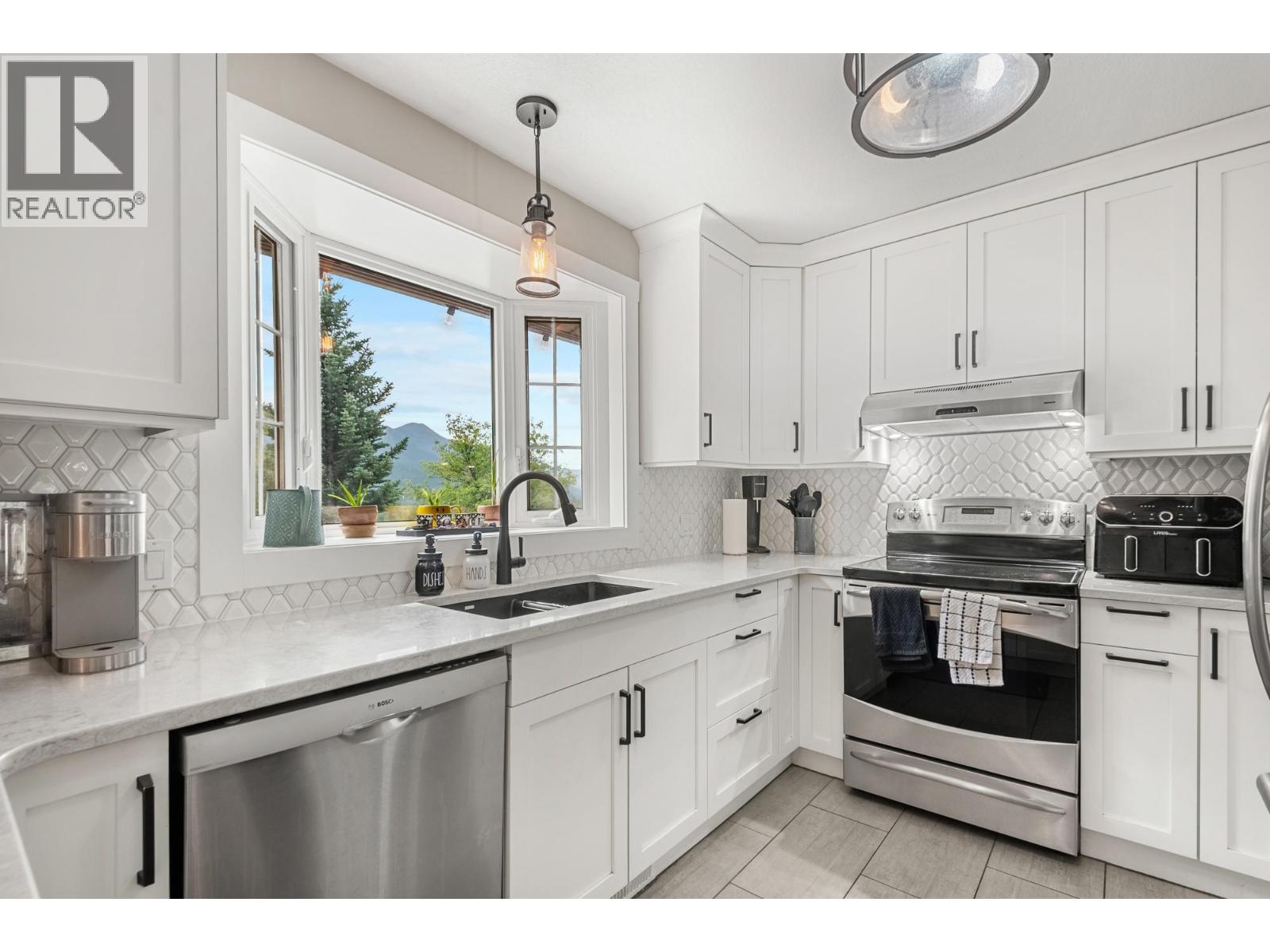 1257 VALLEY VIEW Drive, Sparwood