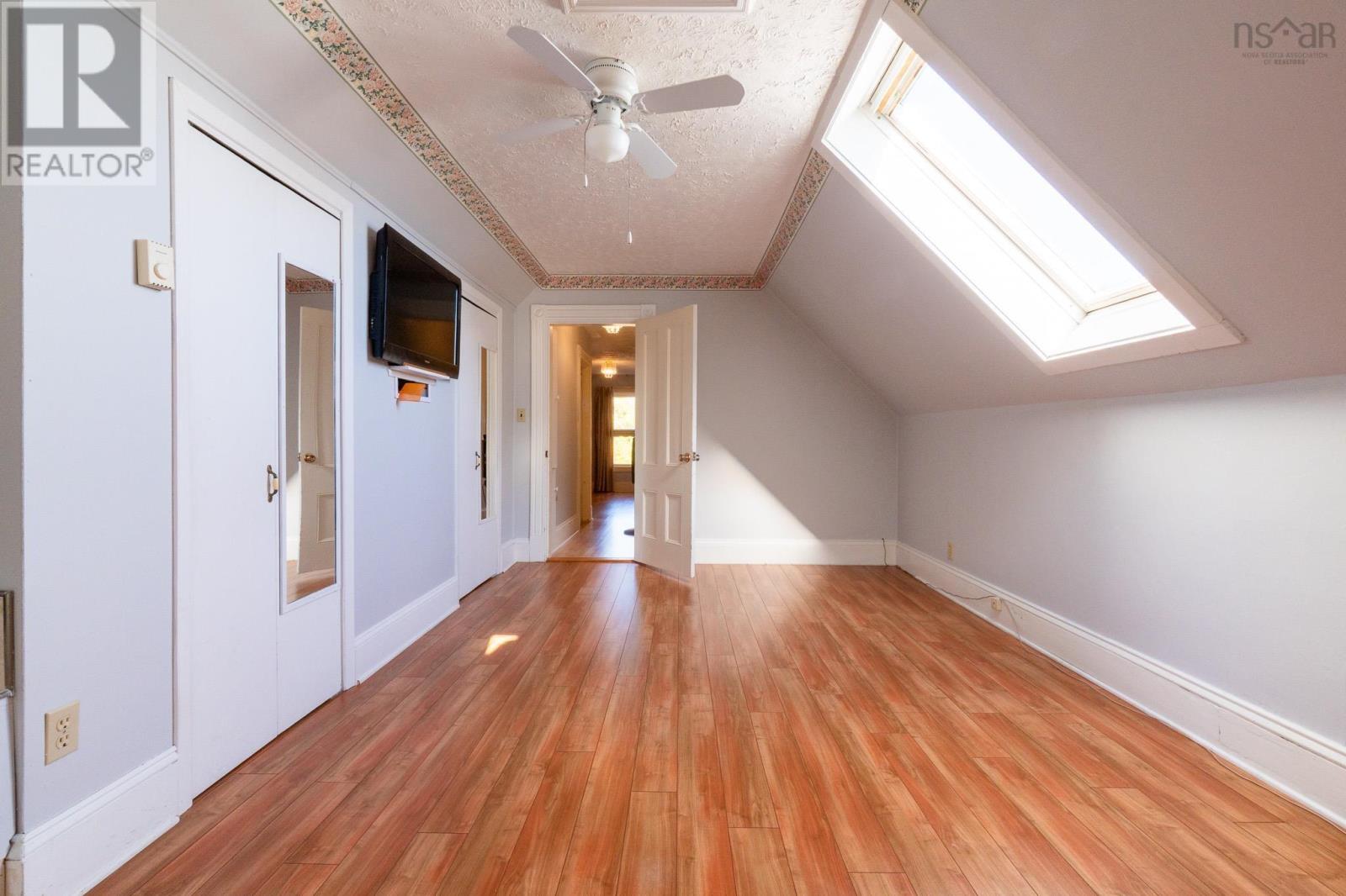 Property 21 of 38 of 1007 Terrys Creek Road