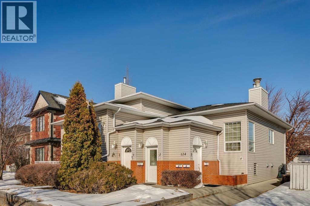 Single Family House Bungalow for Sale in    Avenue NE Tuxedo Park Calgary 