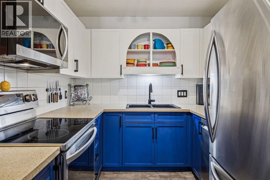 Single Family House Bungalow for Sale in    Avenue NE Tuxedo Park Calgary 