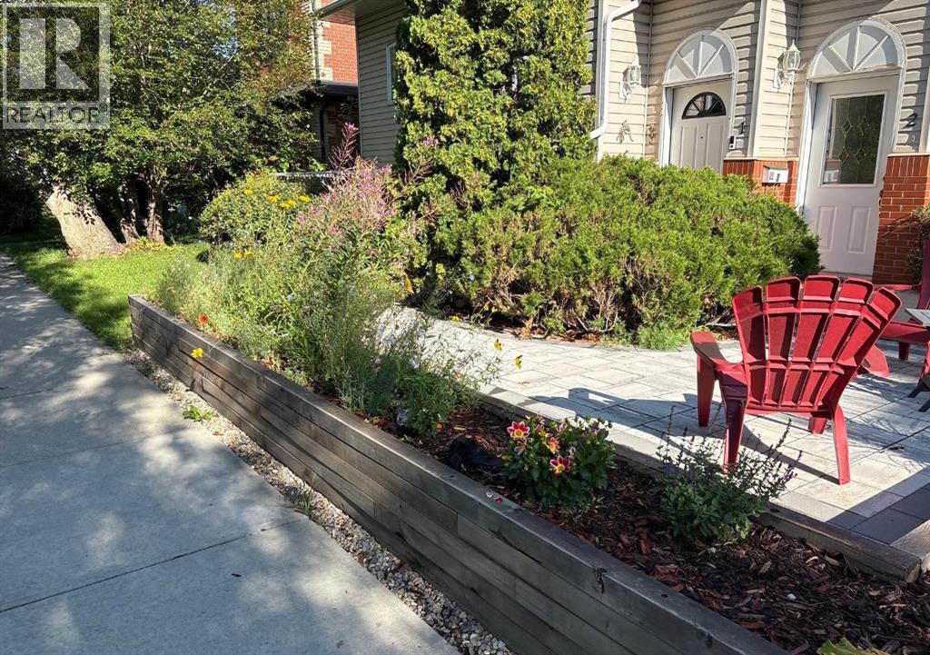 Single Family House Bungalow for Sale in    Avenue NE Tuxedo Park Calgary 