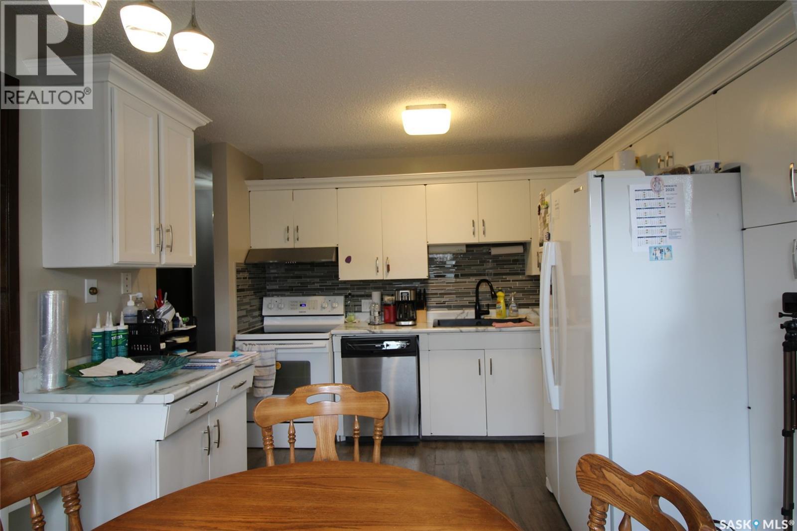 522 4th STREET W - 4