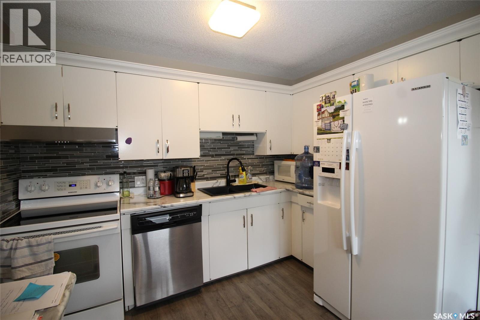 522 4th STREET W - 5