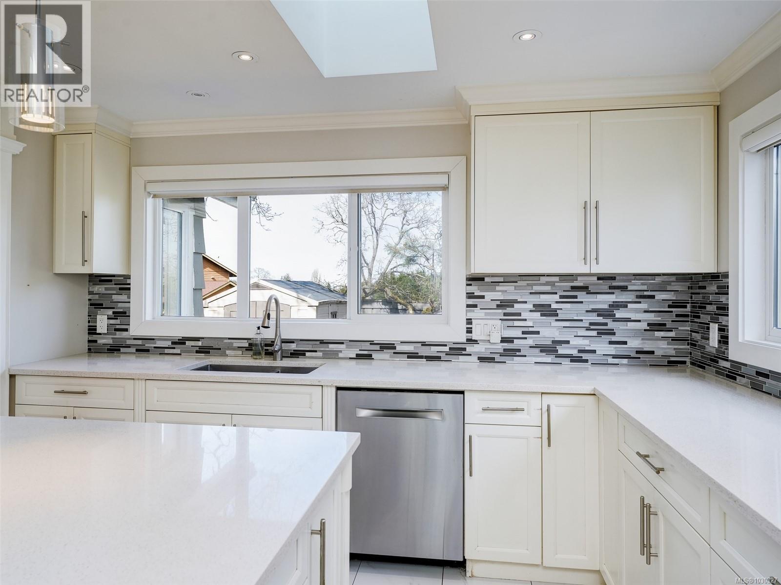  4081 Cedar Hill Road, Saanich