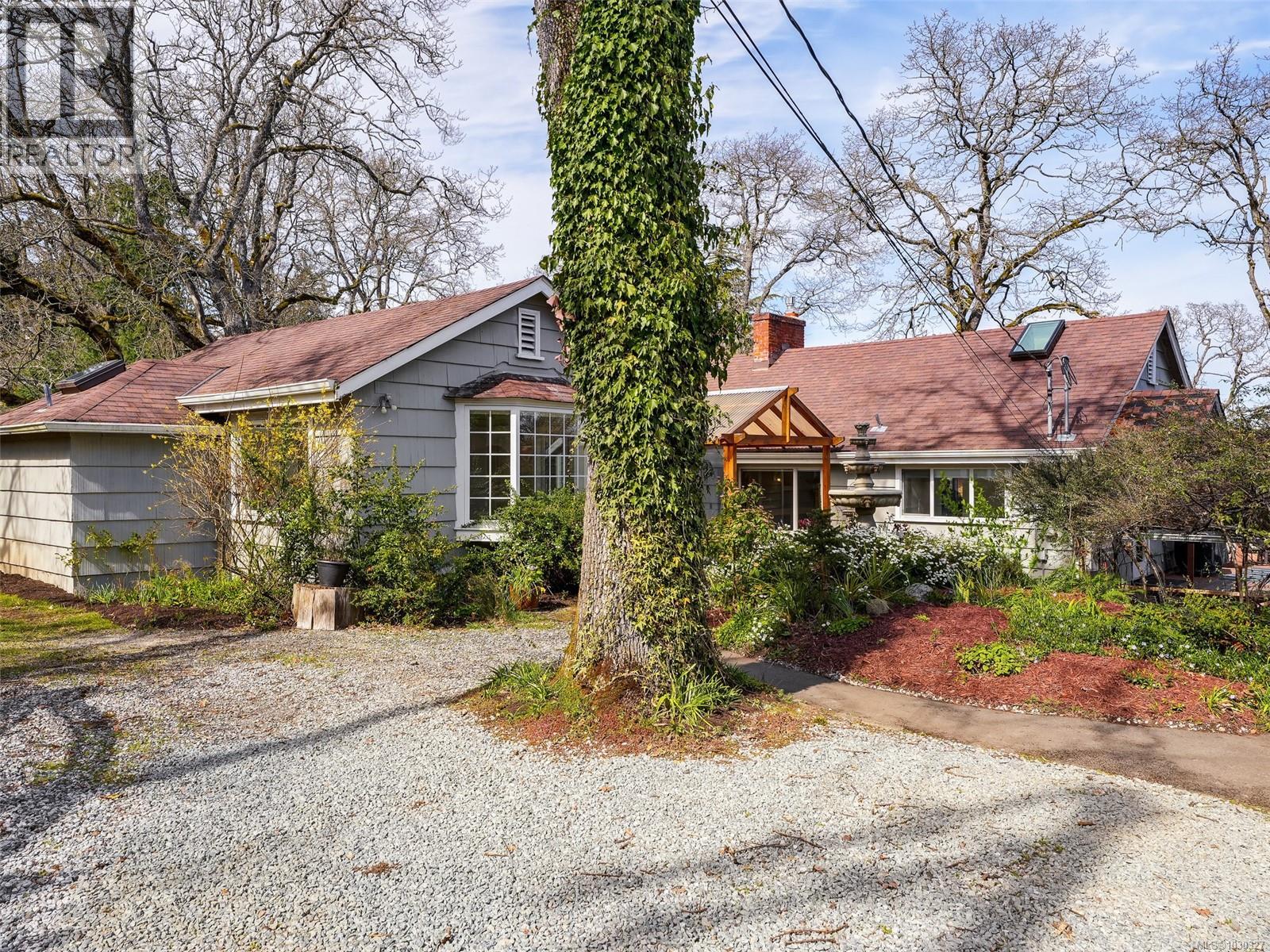  4081 Cedar Hill Road, Saanich