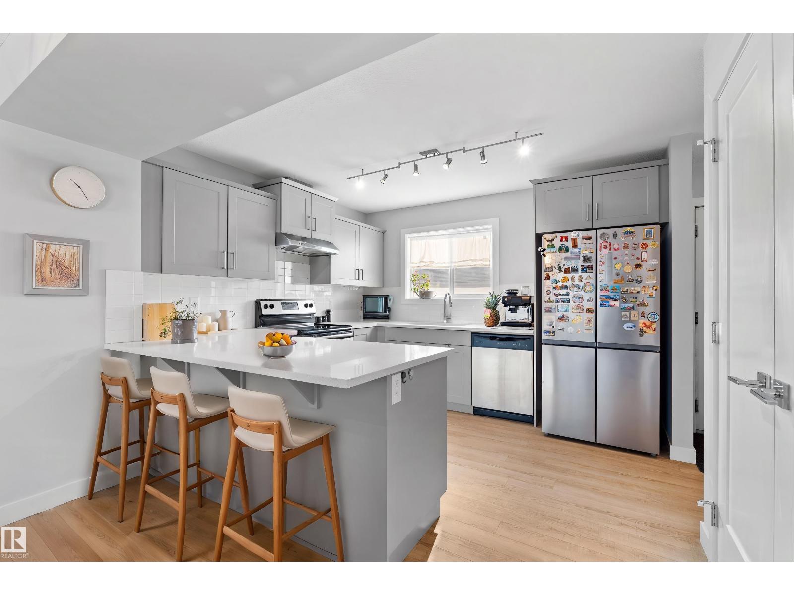 545 CHAPPELLE DR SW, Edmonton