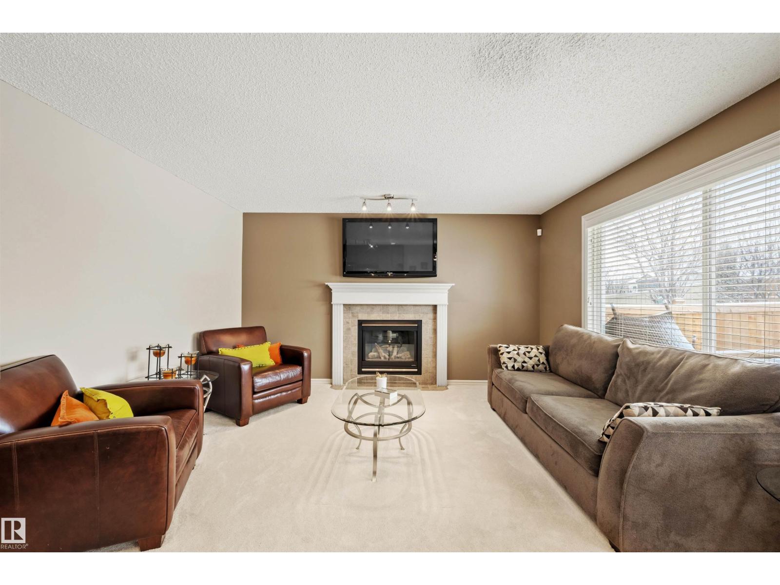 304 79 ST SW, Edmonton