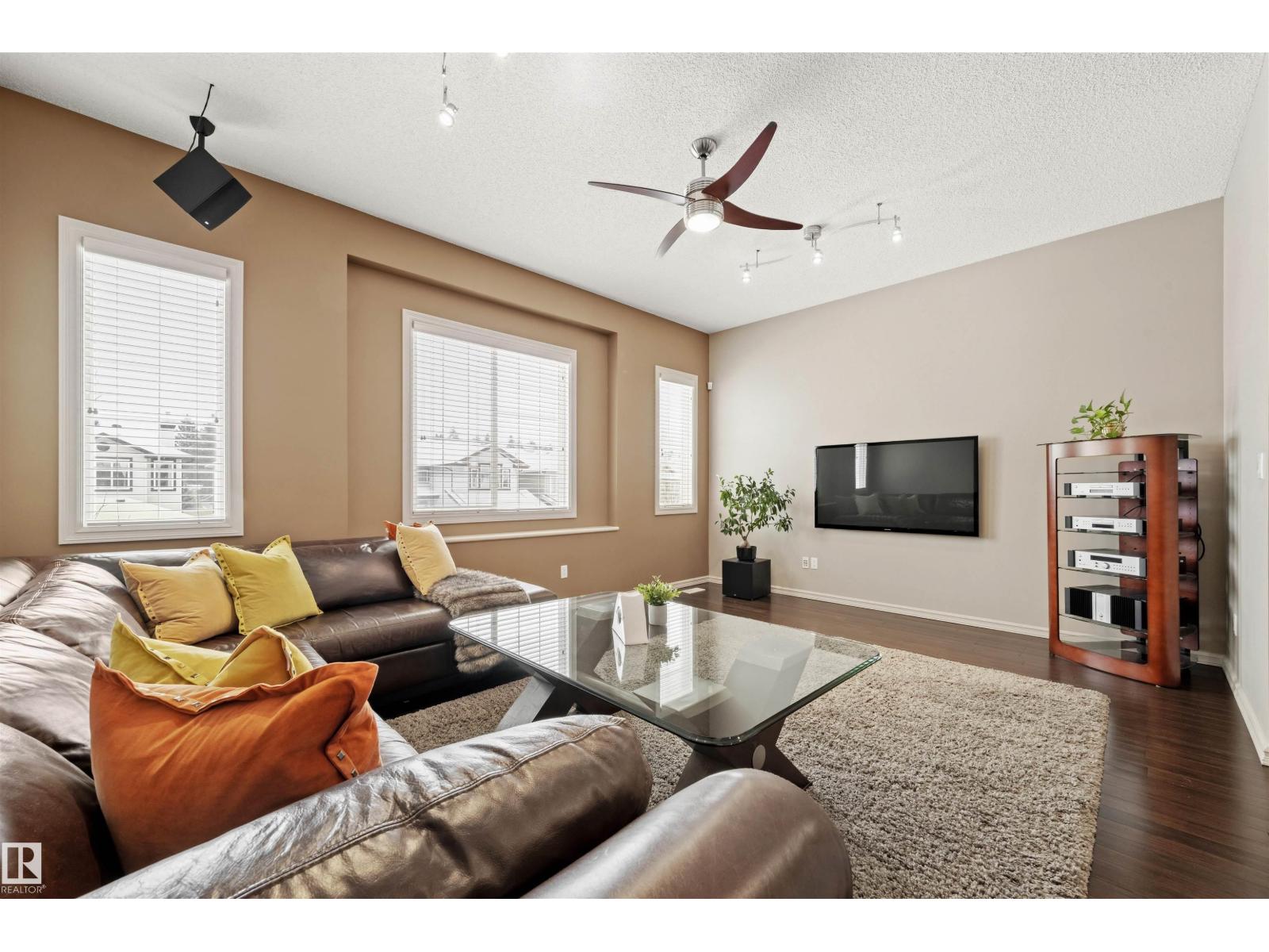 304 79 ST SW, Edmonton