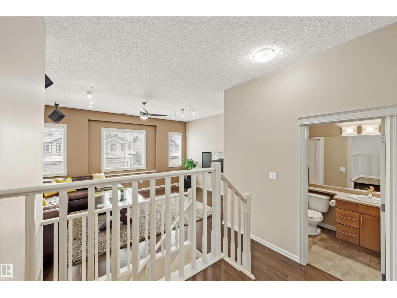 304 79 ST SW, Edmonton