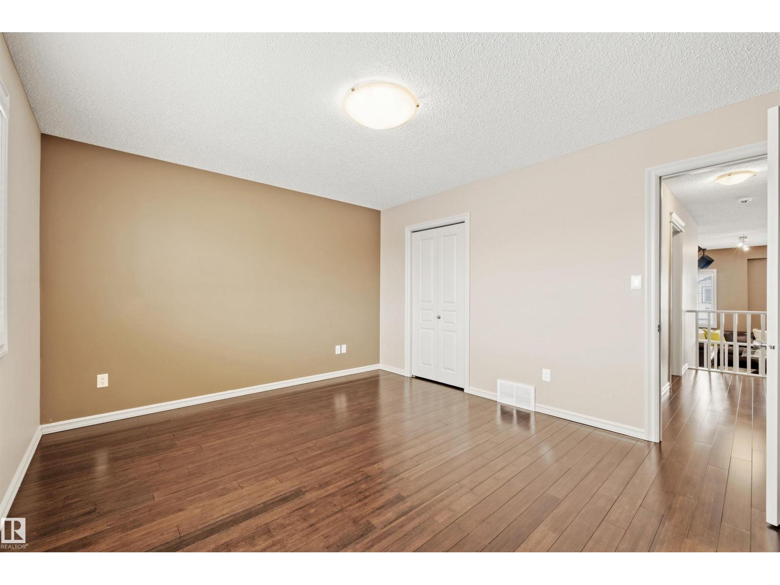 304 79 ST SW, Edmonton