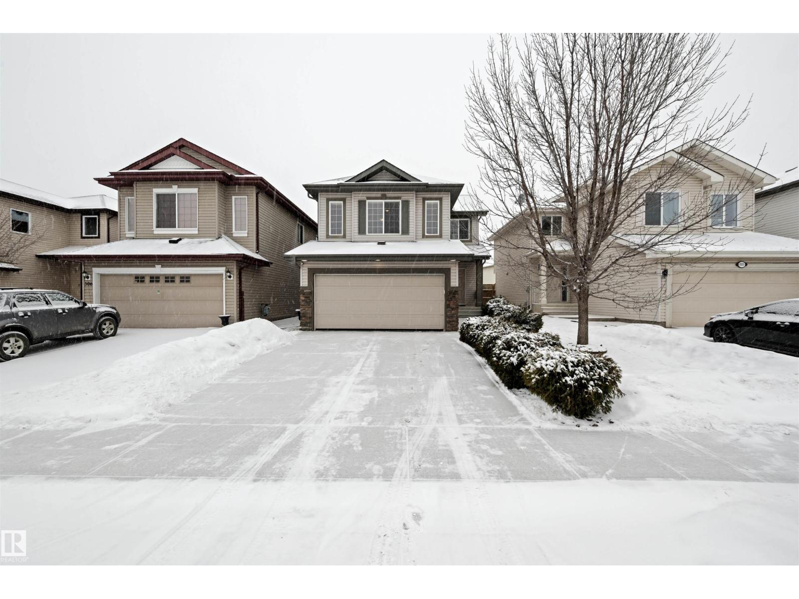 304 79 ST SW, Edmonton