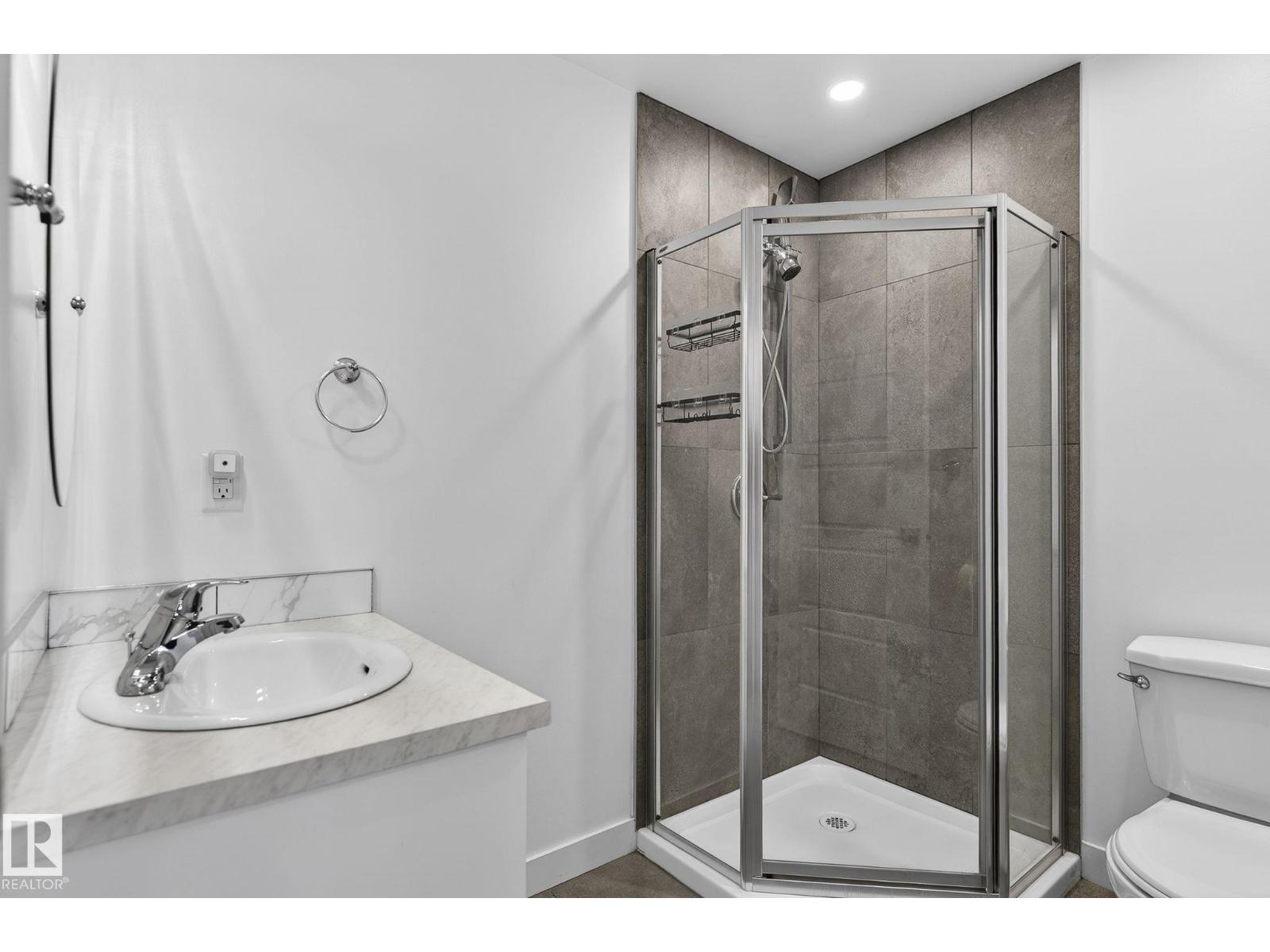 105 ELM ST, Fort Saskatchewan