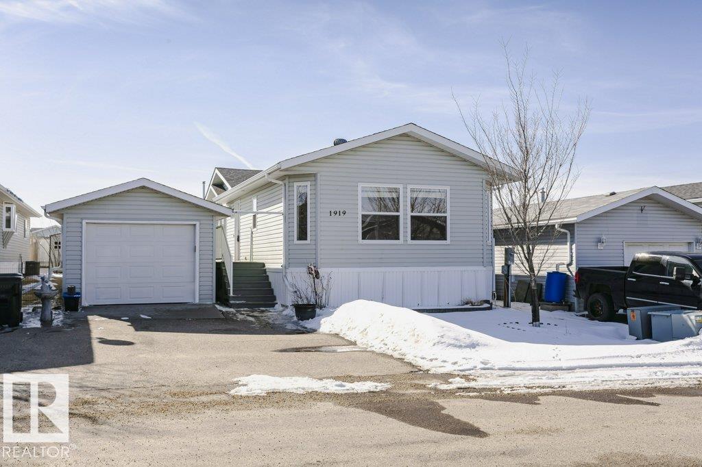 1919 Jubilee Road, Sherwood Park