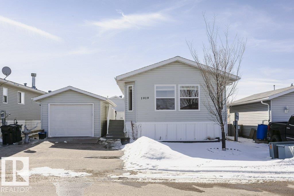 1919 Jubilee Road, Sherwood Park
