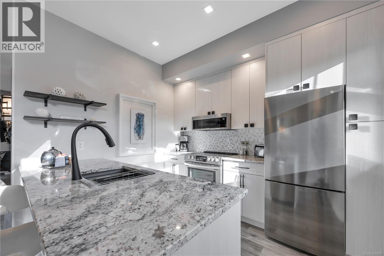 #6 1175 RESORT DR - Image 3