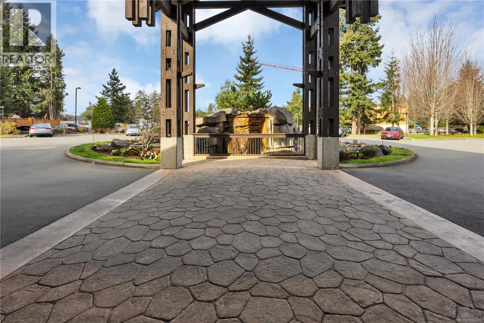 #6 1175 RESORT DR - 38