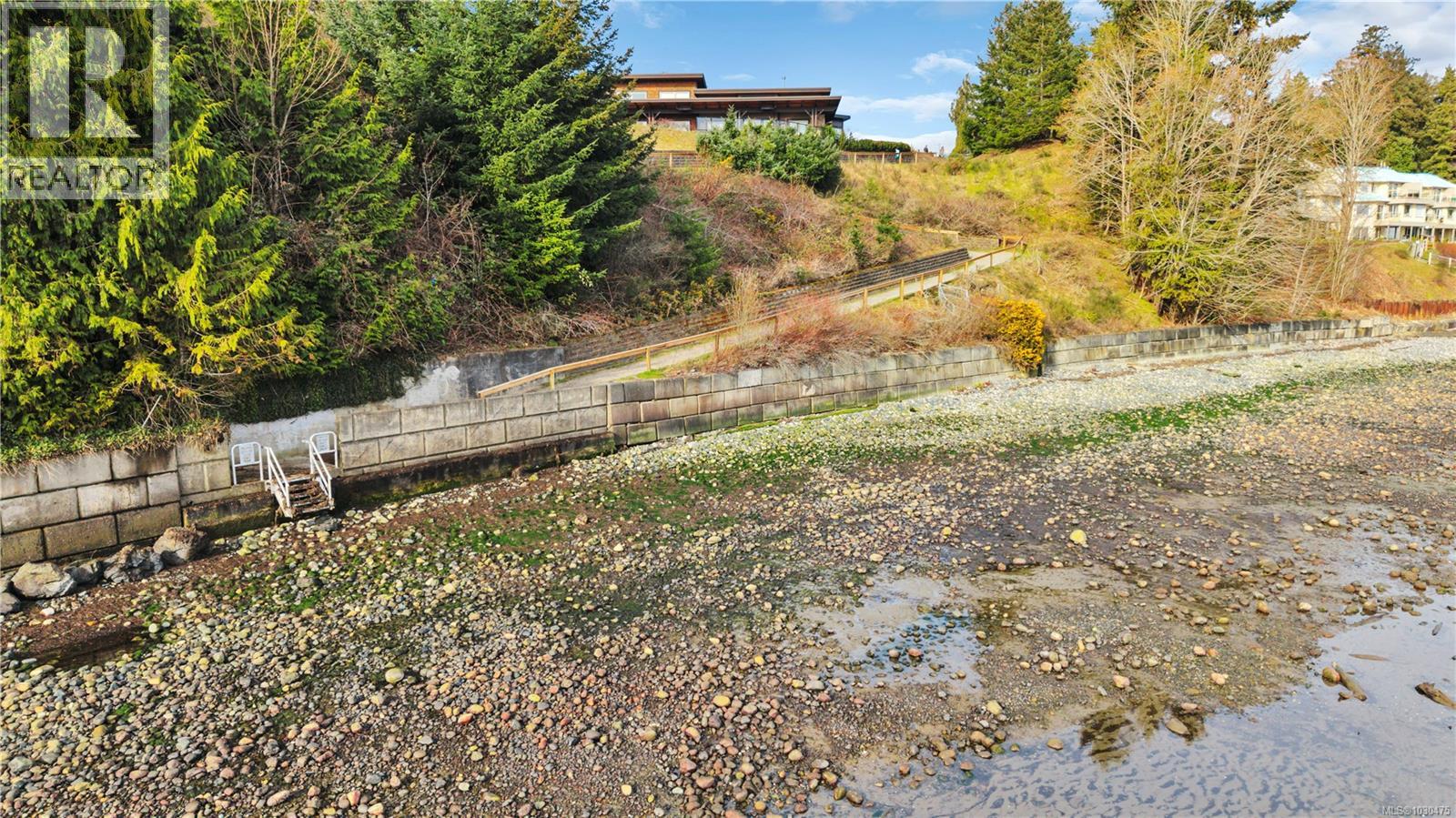 #6 1175 RESORT DR - 54