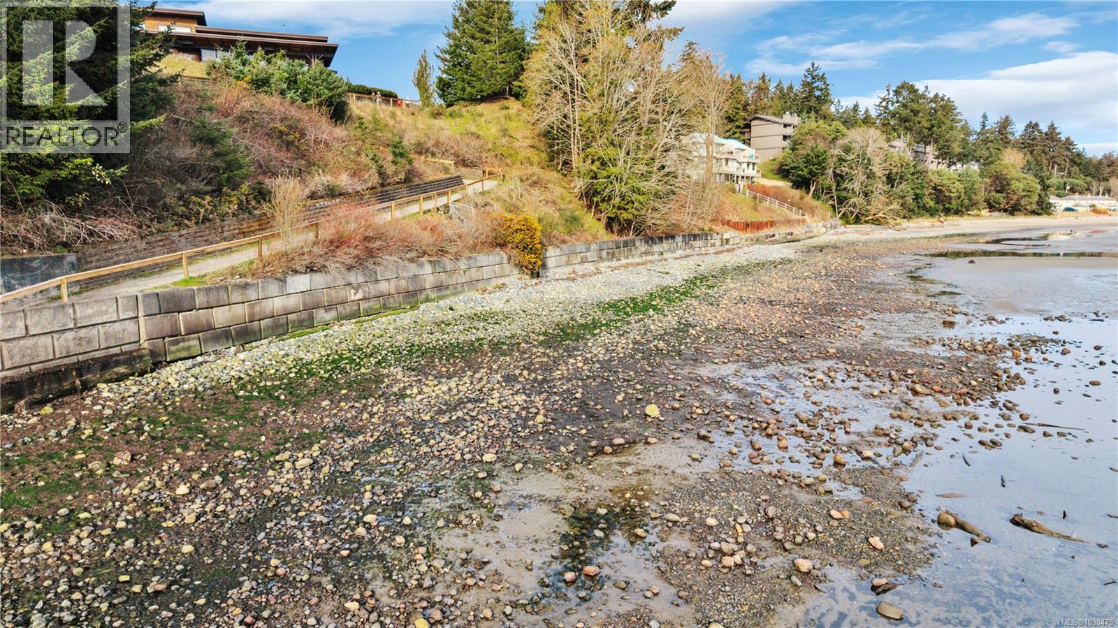 #6 1175 RESORT DR - 56