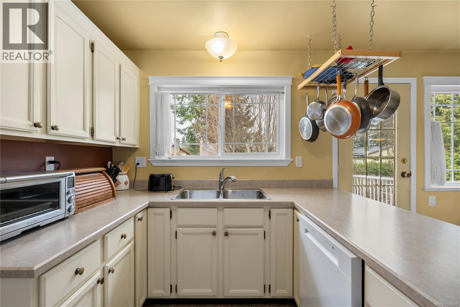 1776 Meredith Rd, Nanaimo