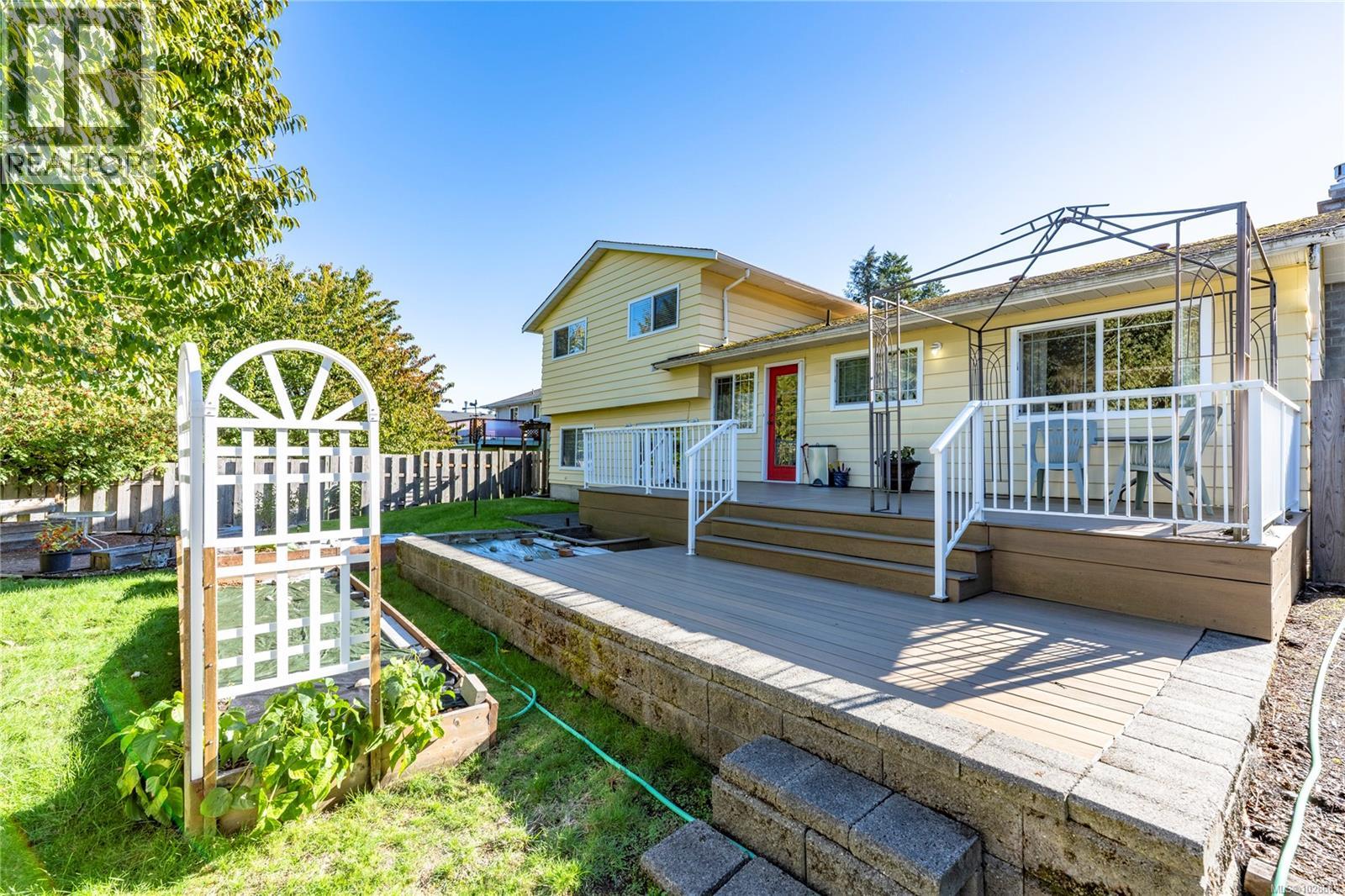 1776 Meredith Rd, Nanaimo