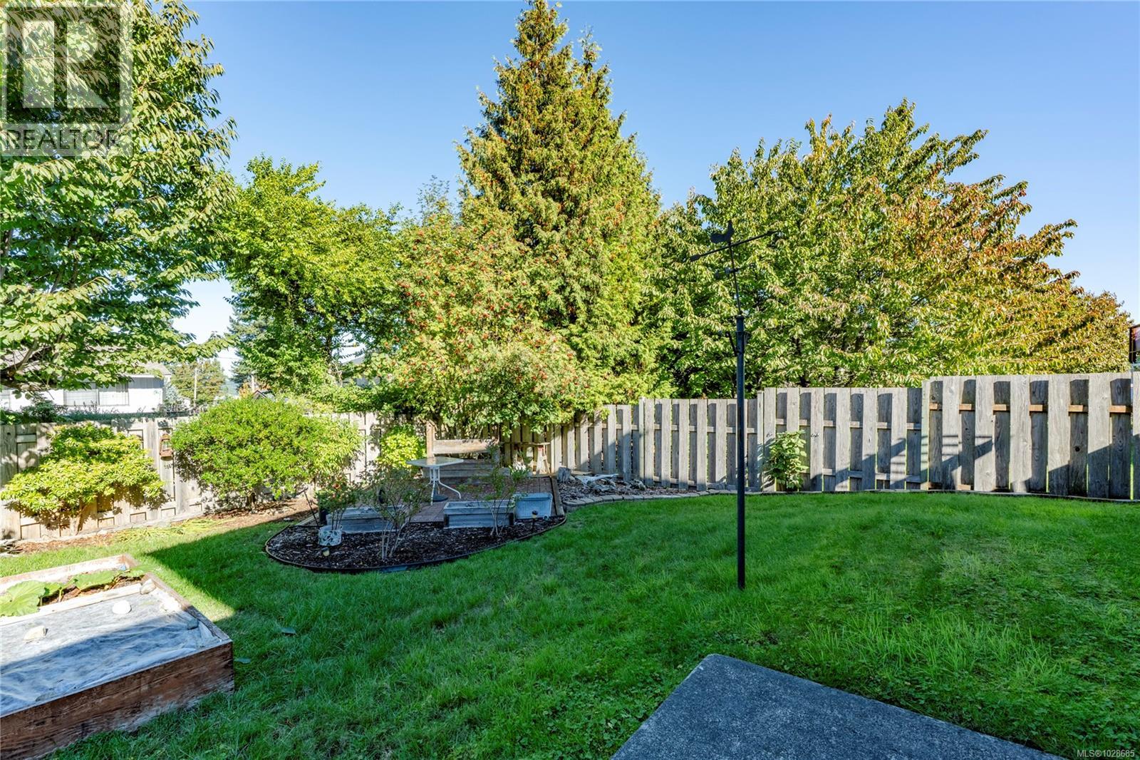 1776 Meredith Rd, Nanaimo