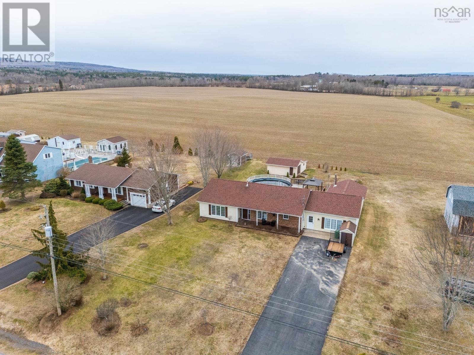 Property 45 of 51 of 885 Thompson Road