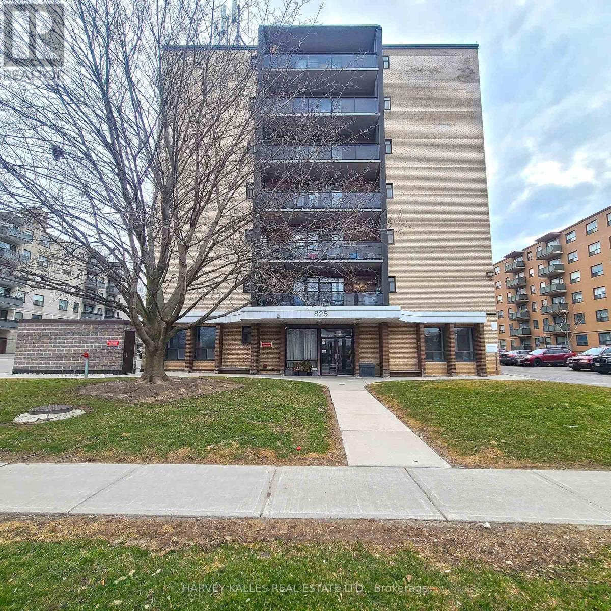 Listing photo of 703 - 825 KENNEDY ROAD