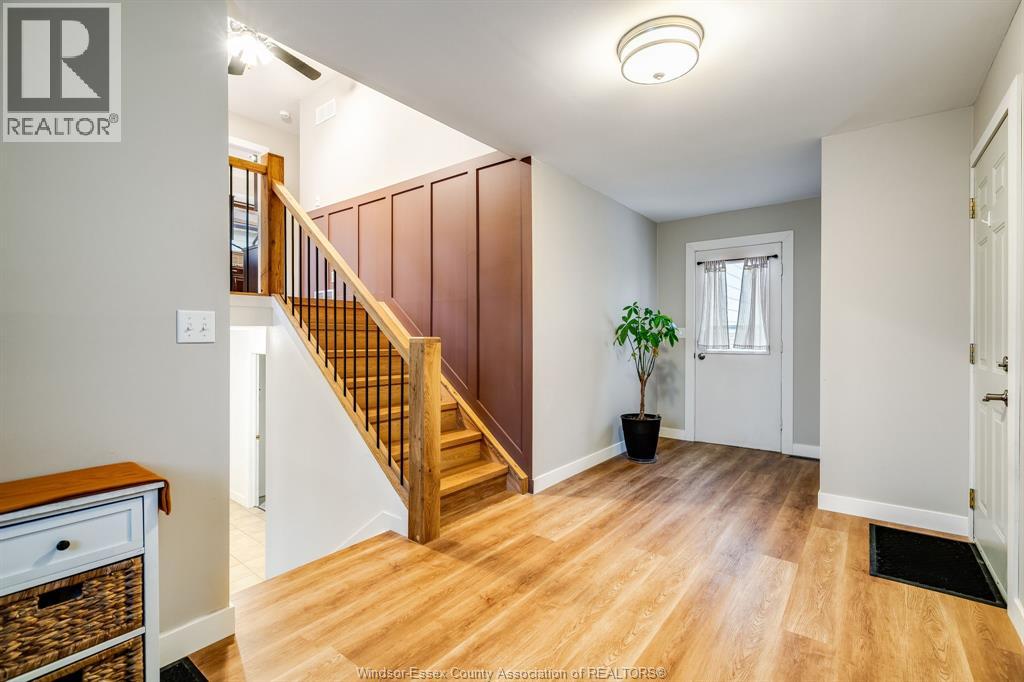 250 Applewood ROAD - 2