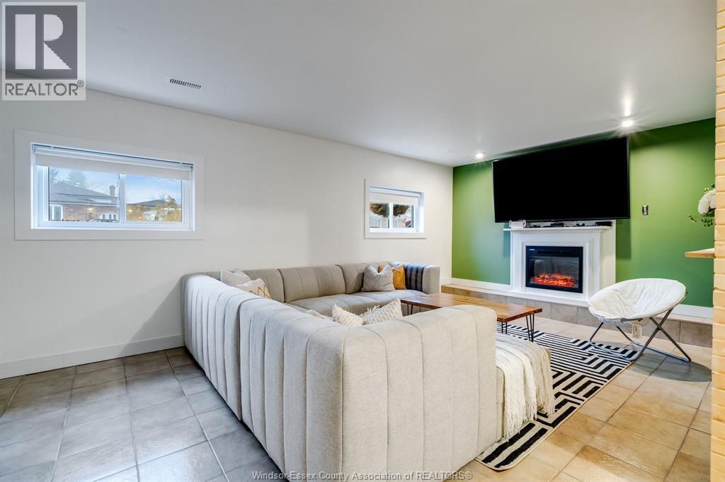 250 Applewood ROAD - 26