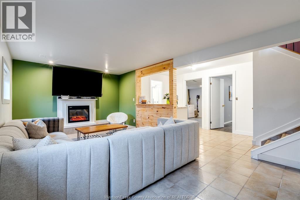 250 Applewood ROAD - 27